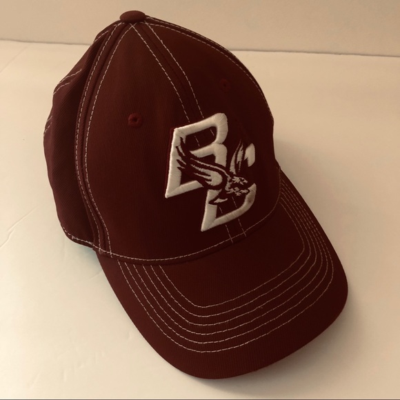 Boy’s Red Cap. - Picture 2 of 5